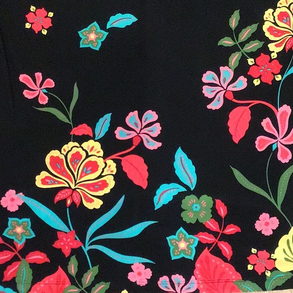 New York and Company off the shoulder flutter sleeve floral dress - Picture 2 of 5